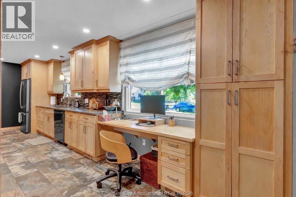 472 SYDENHAM STREET - 27