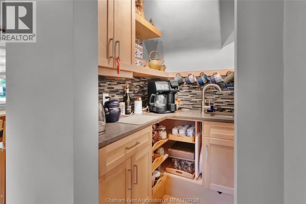 472 SYDENHAM STREET - 30