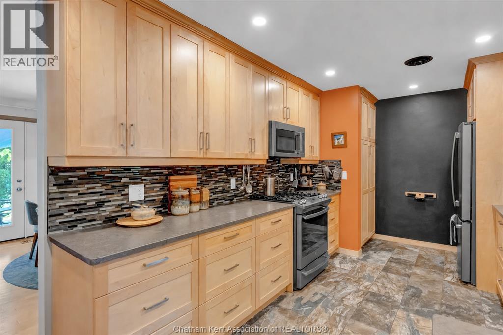 472 SYDENHAM STREET - 23