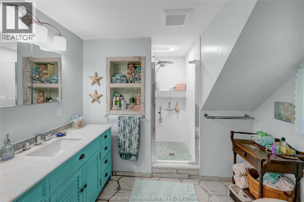 472 SYDENHAM STREET - 34