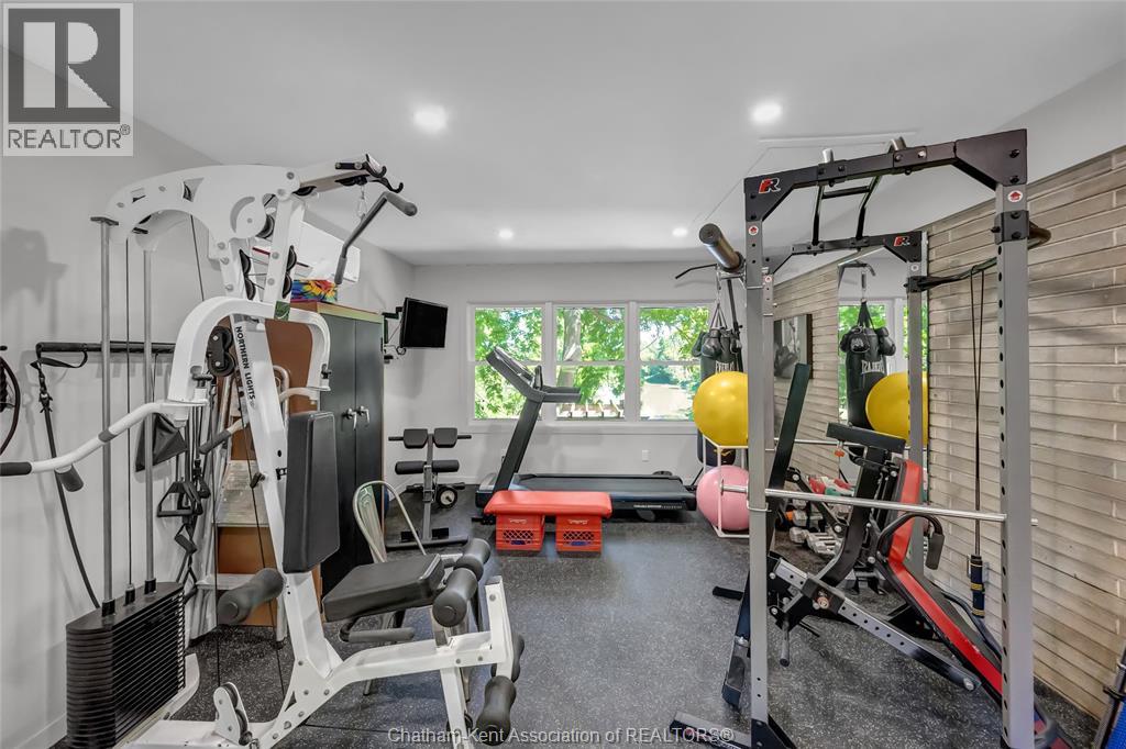 472 SYDENHAM STREET - 32