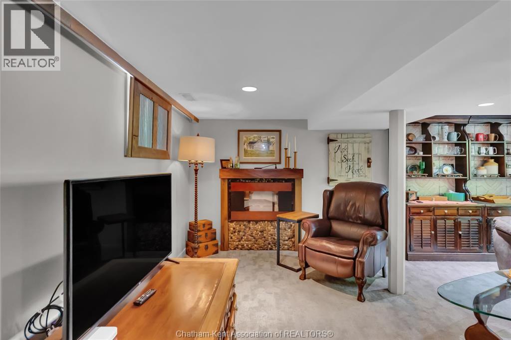 472 SYDENHAM STREET - 38
