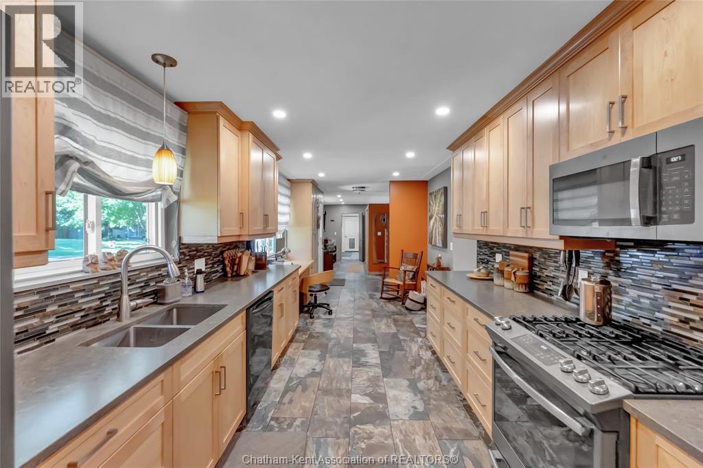 472 SYDENHAM STREET - 25