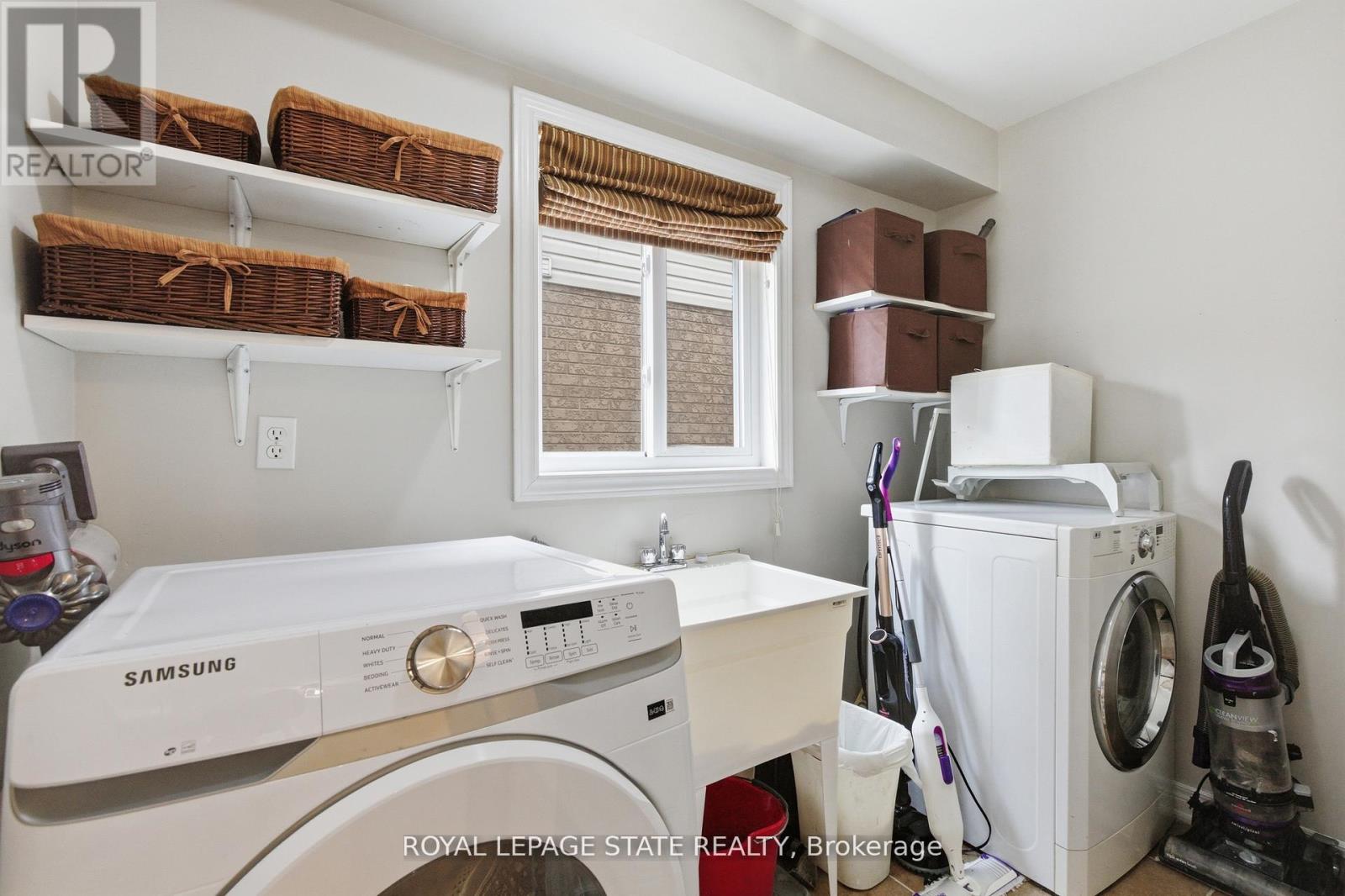 84 DUNCAIRN CRESCENT - 20