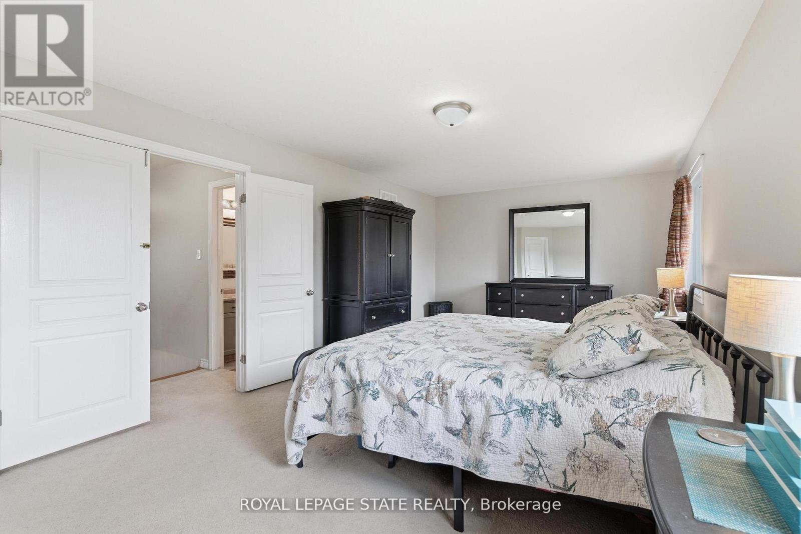 84 DUNCAIRN CRESCENT - 24