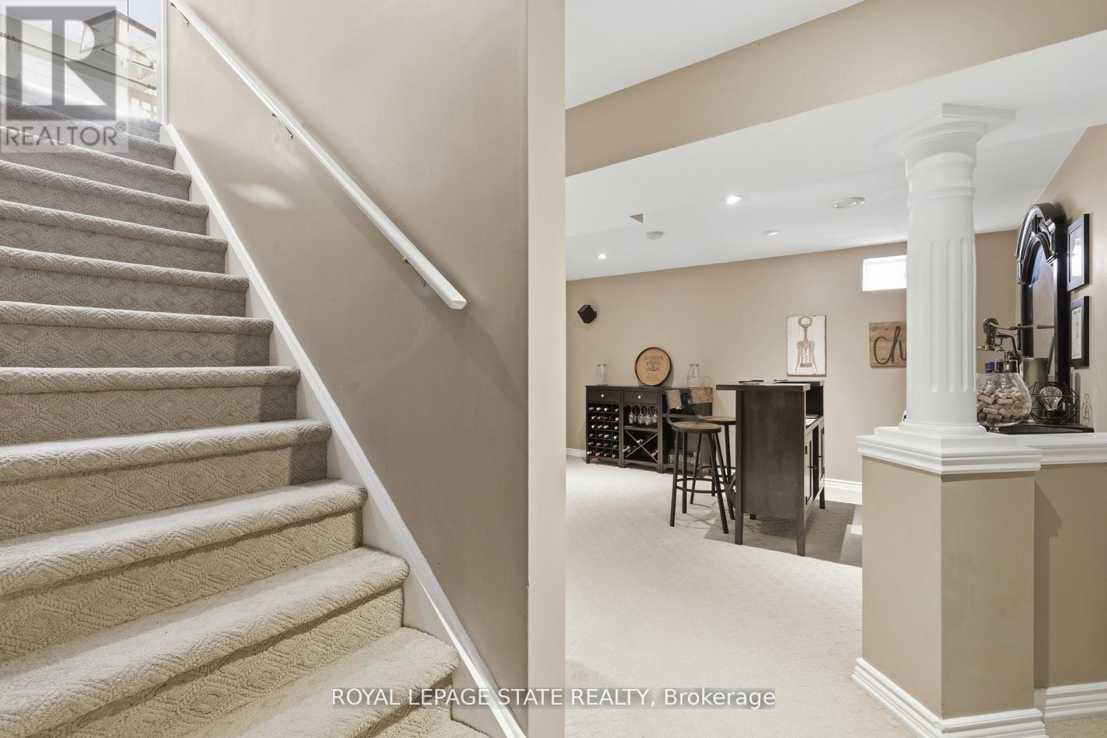 84 DUNCAIRN CRESCENT - 36