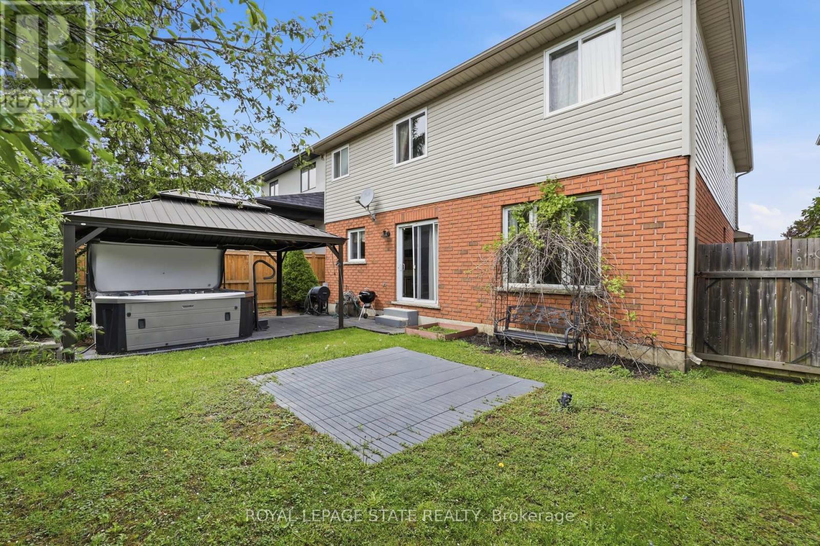 84 DUNCAIRN CRESCENT - 47