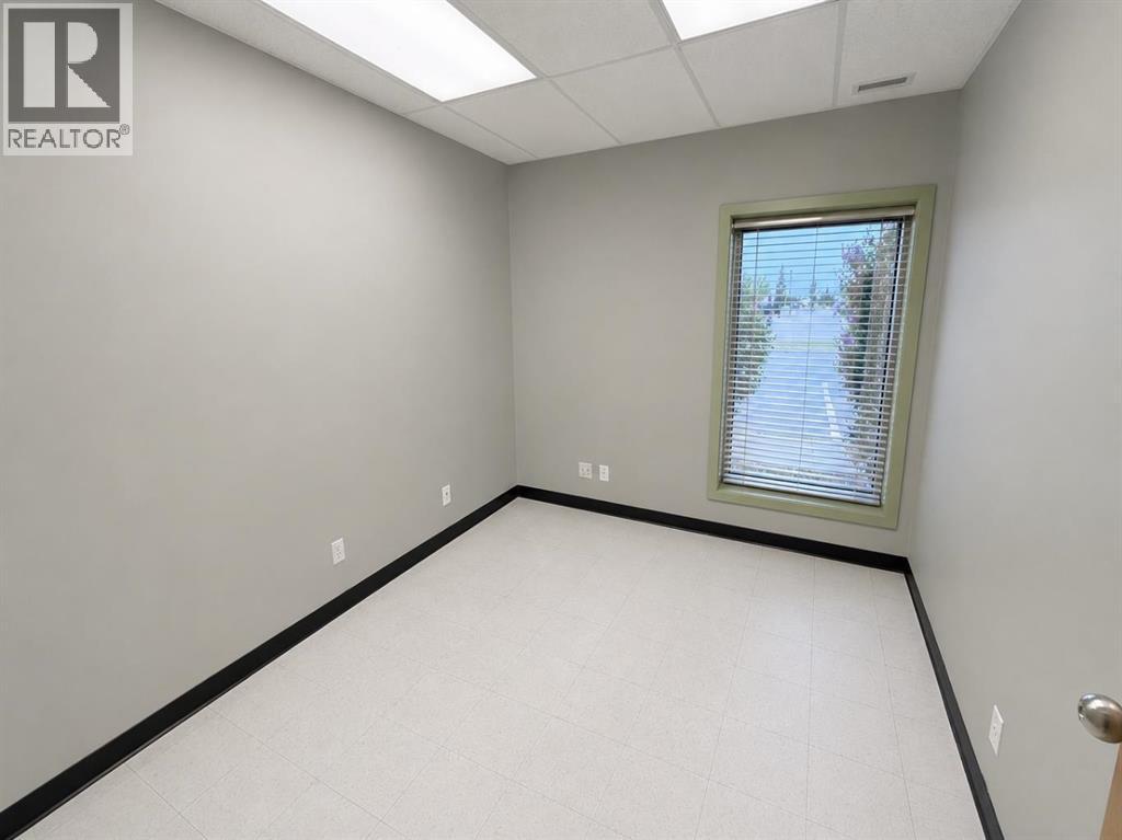 10946 89 Avenue - Photo 23