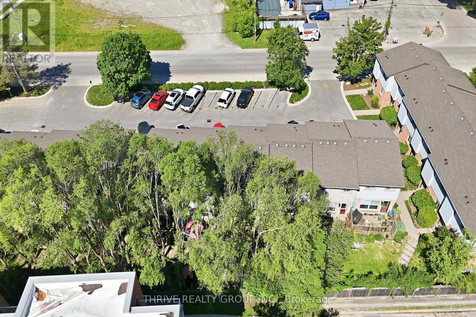 #10 215 COMMISSIONERS ROAD W - 30