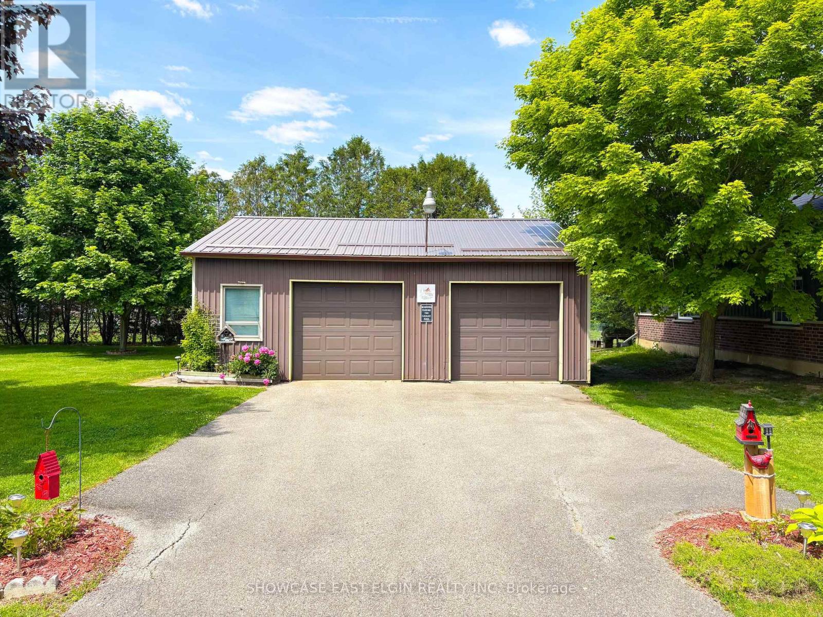 51248 CLINTON STREET - 18
