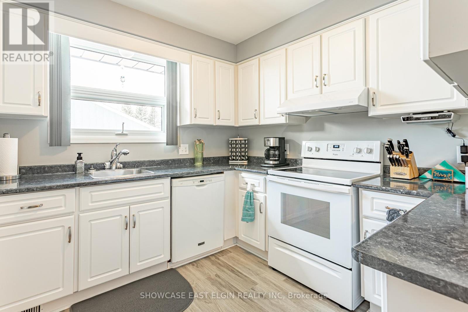51248 CLINTON STREET - 4