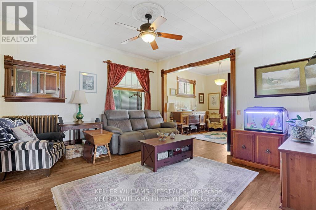 93 SARAH STREET - 11