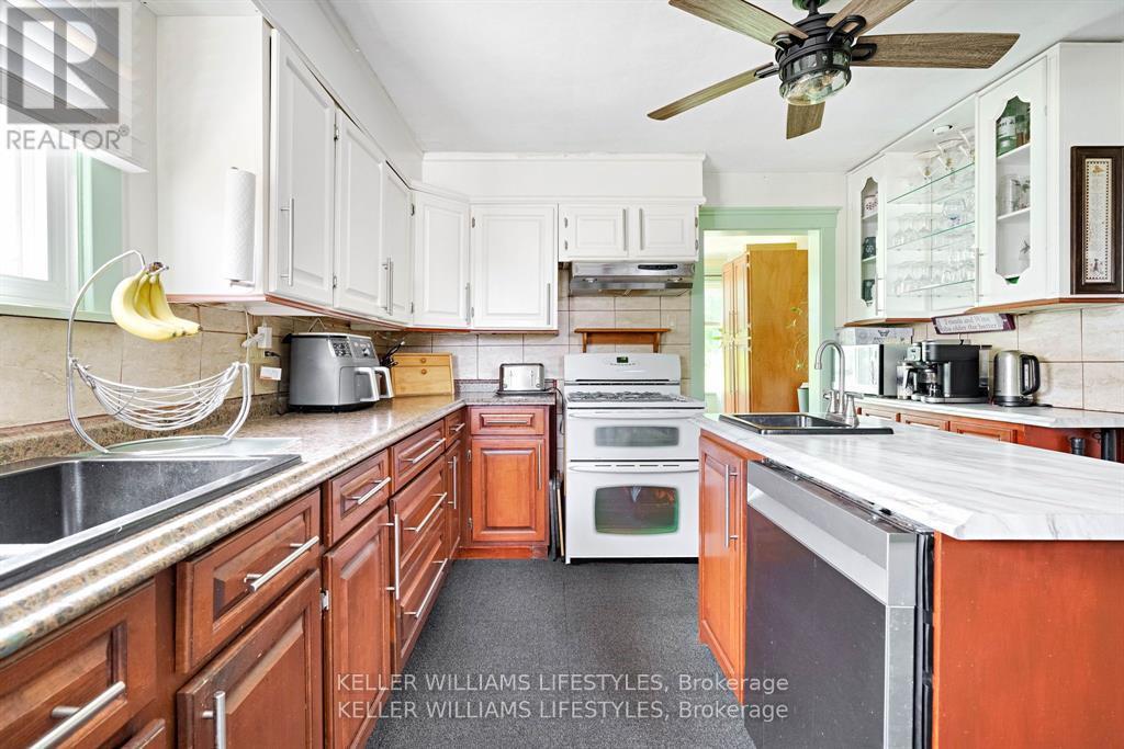 93 SARAH STREET - 15