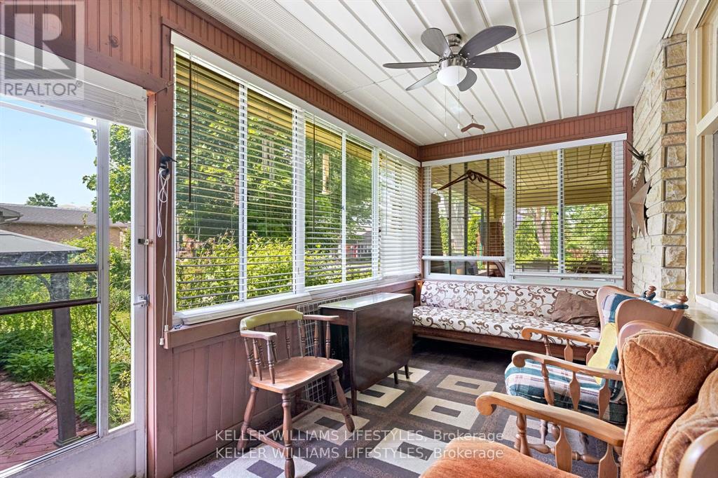 93 SARAH STREET - 22