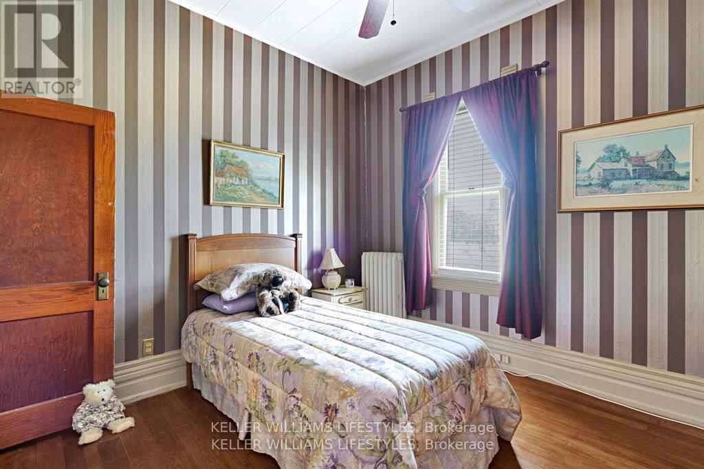 93 SARAH STREET - 25