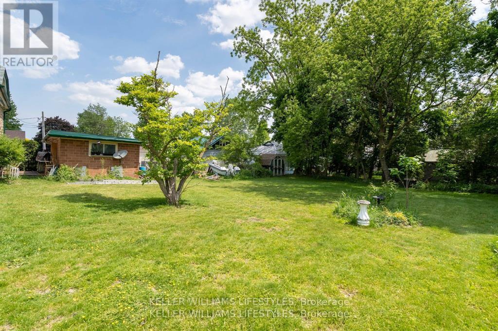 93 SARAH STREET - 35