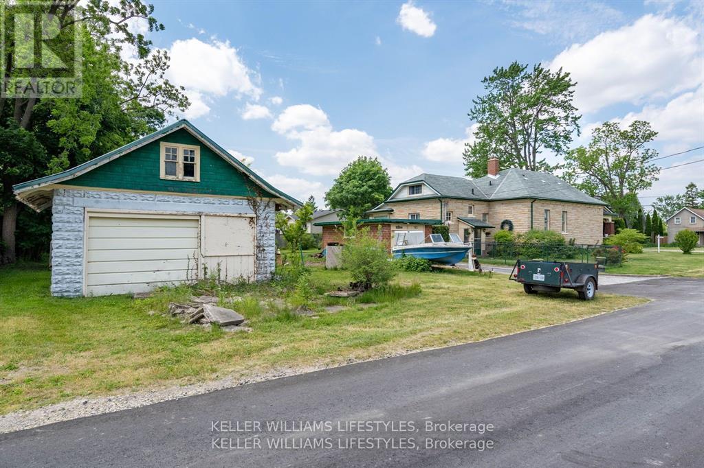 93 SARAH STREET - 41
