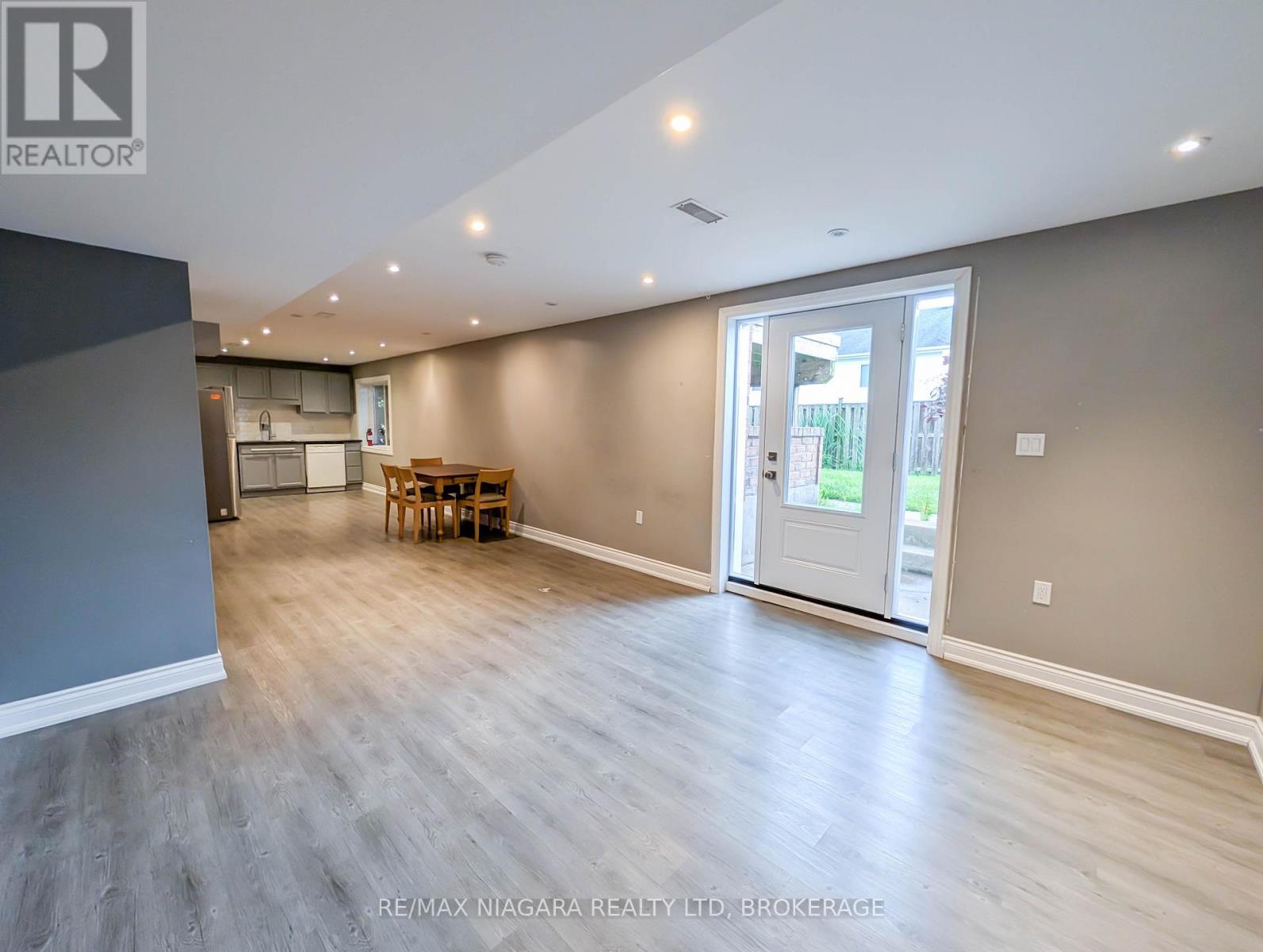 47 HONEY LOCUST CIRCLE - Image 40