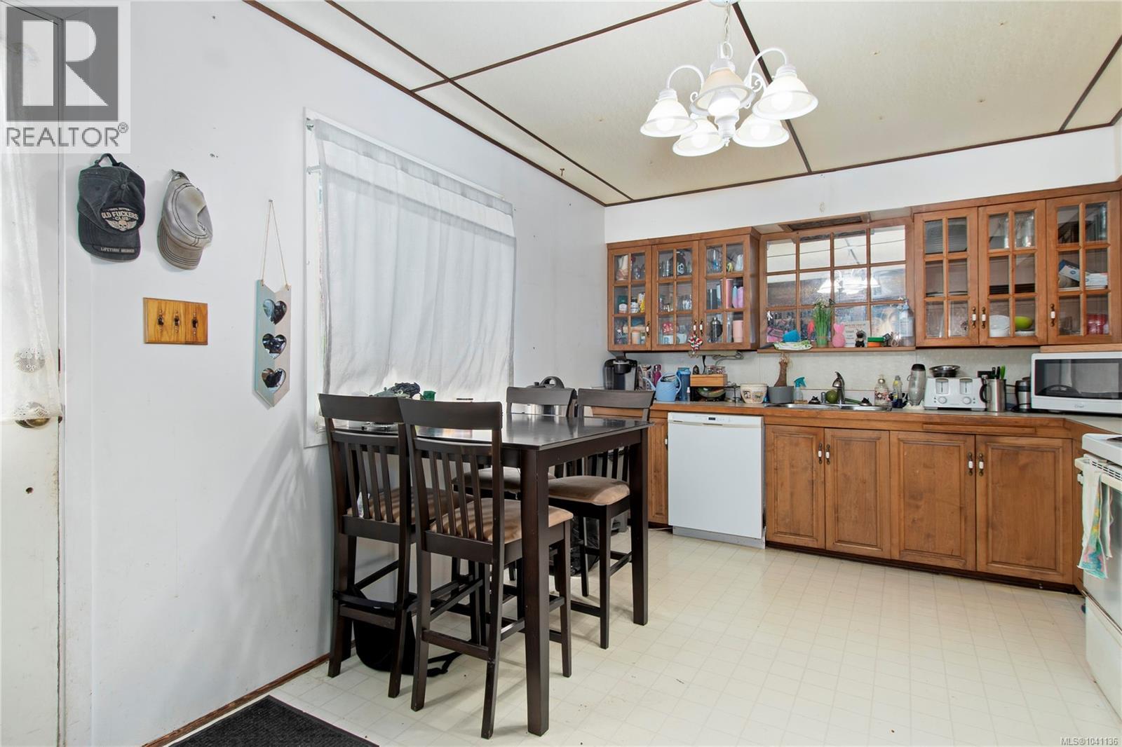 7602 Island Hwy N - 10