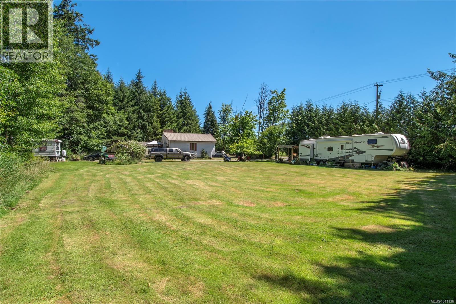 7602 Island Hwy N - 31