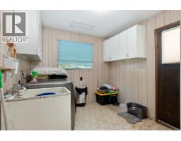 7602 Island Hwy N, Black Creek, BC V9J1G3 Photo 16
