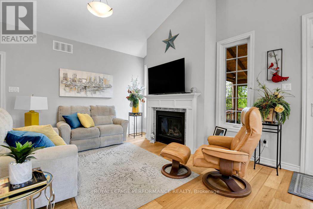 920 LEISHMAN DRIVE - 11