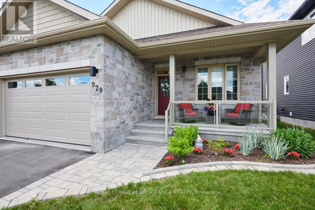 920 LEISHMAN DRIVE - 3