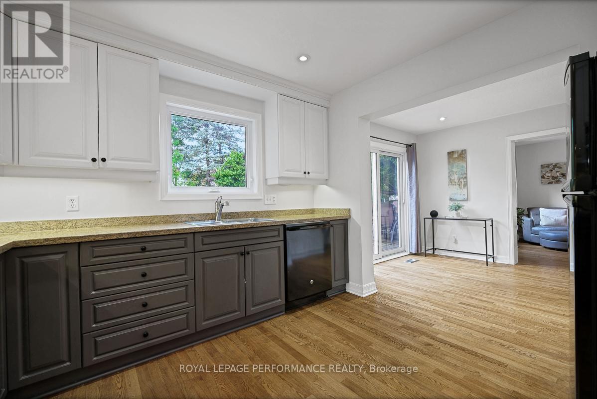 4 Bed, 4 Bath House for Sale in Ottawa – 1595 CHAMPNEUF DRIVE, Ottawa – MLS# X13490156 - Image 14