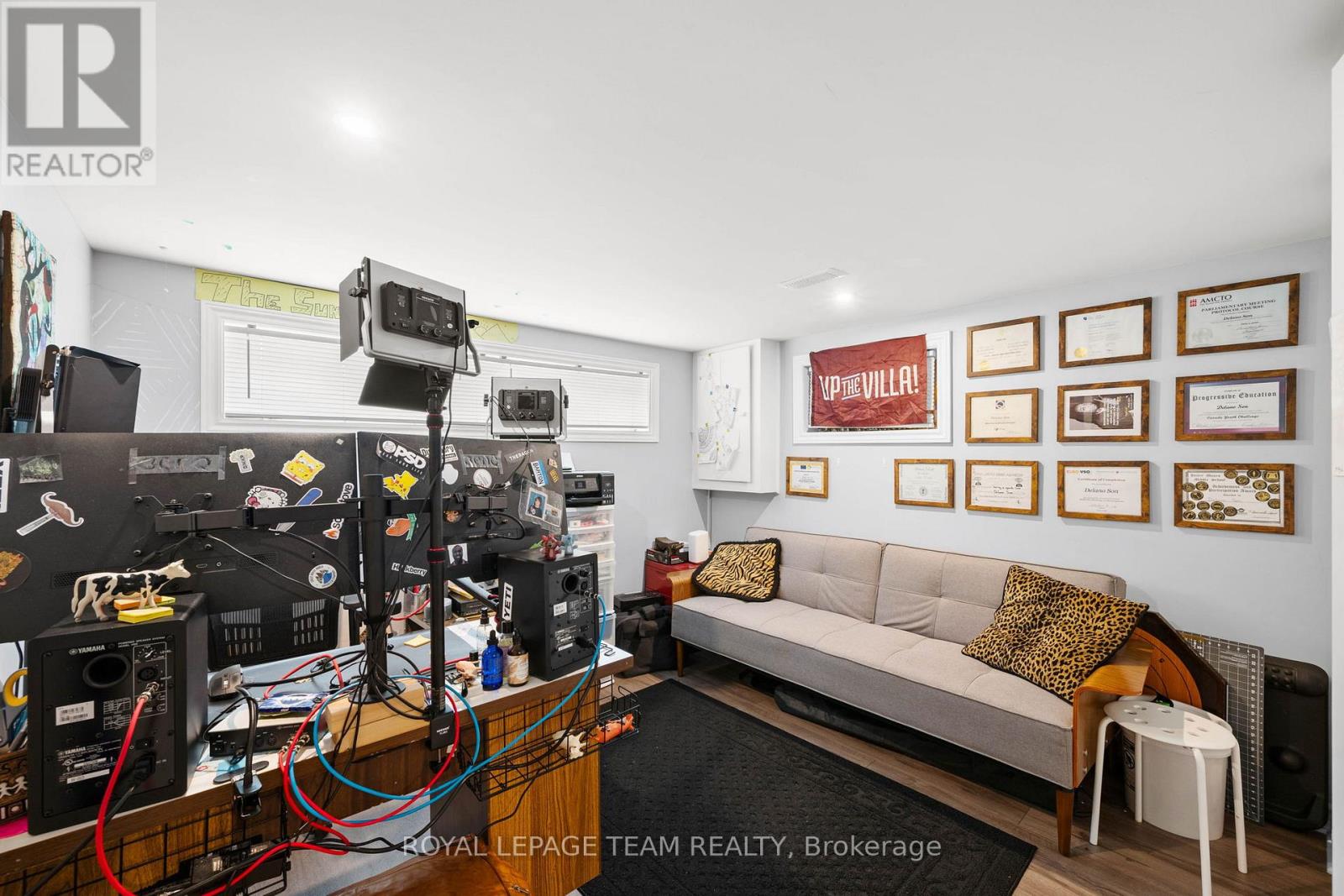 3 Bed, 2 Bath House for Rent in Ottawa – 879 PLEASANT PARK ROAD, Ottawa – MLS# X13490262 - Image 27