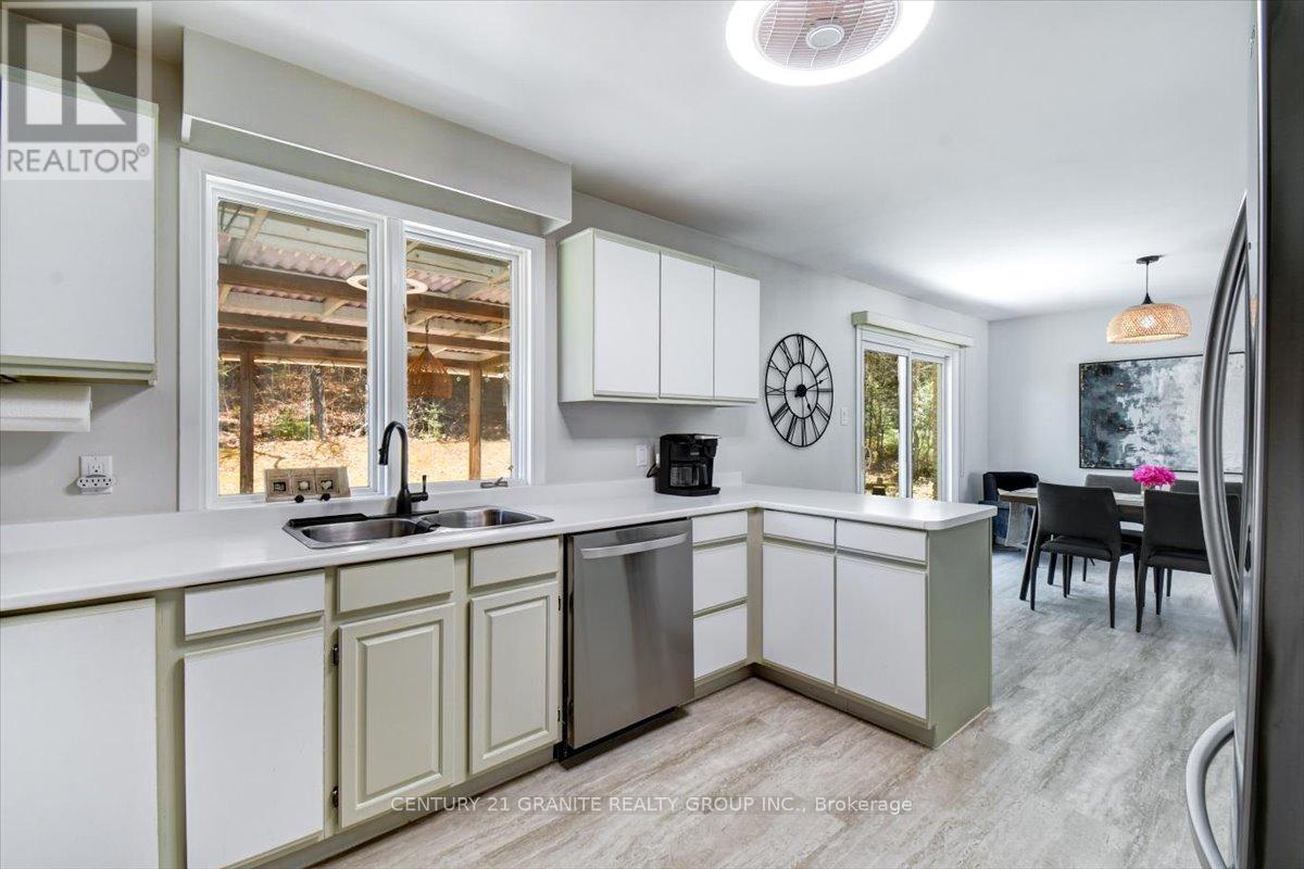 25 FOREST HILL ROAD - 1