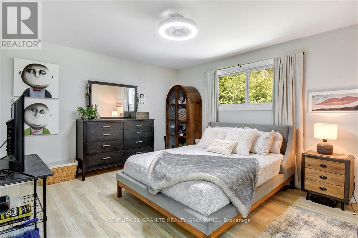 25 FOREST HILL ROAD - 16