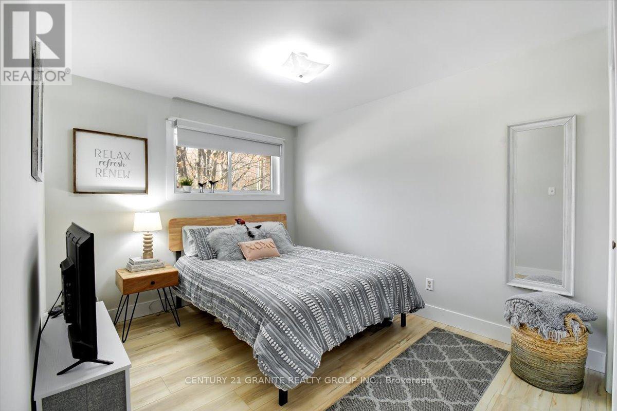 25 FOREST HILL ROAD - 18