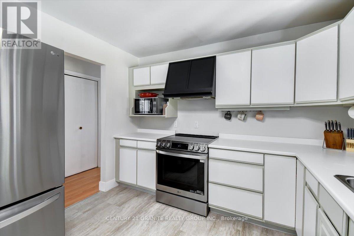 25 FOREST HILL ROAD - 6