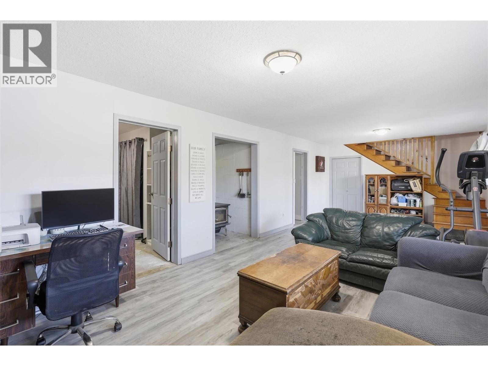 3267 Powell Road - 35