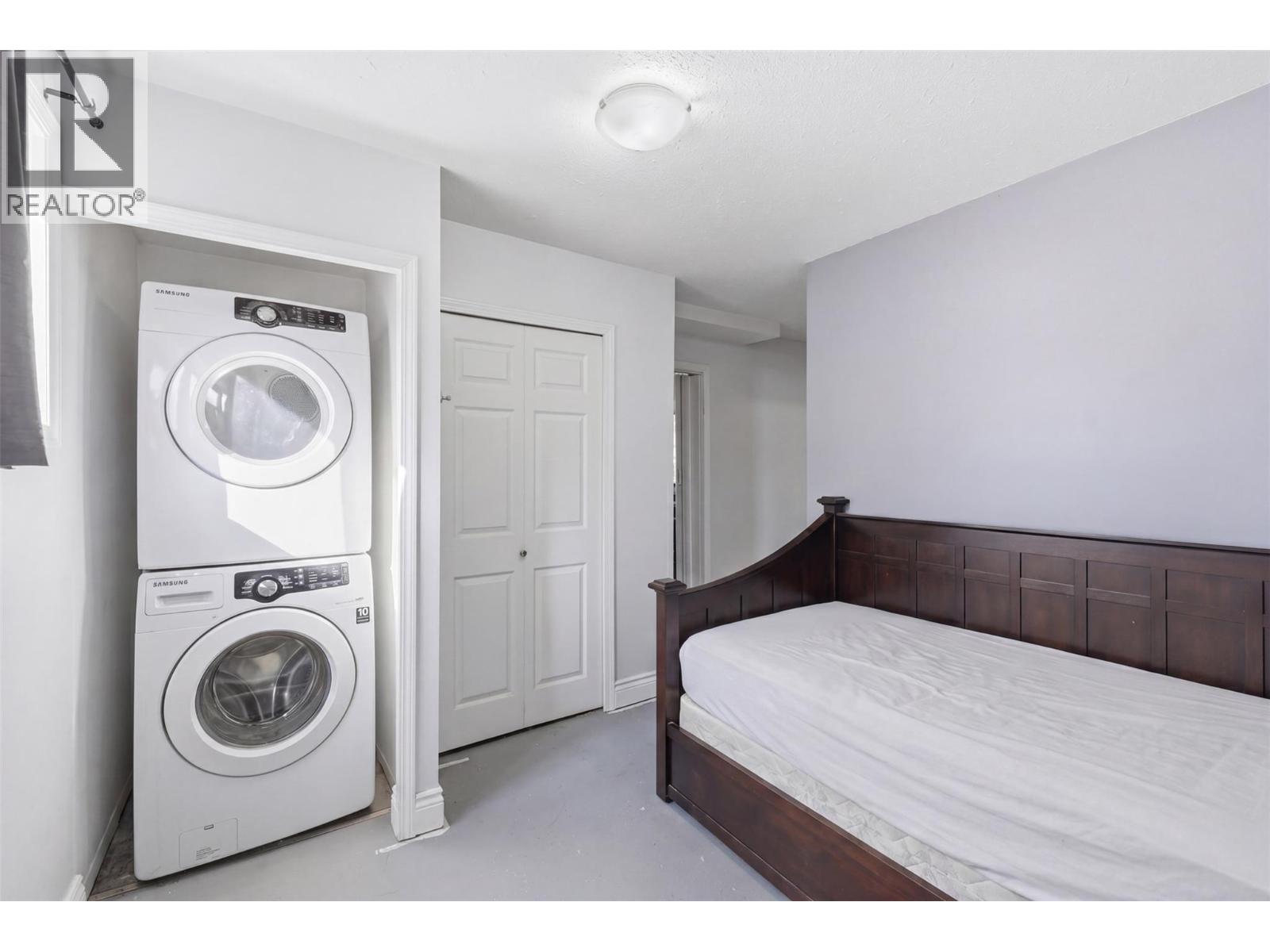 3267 Powell Road - 41