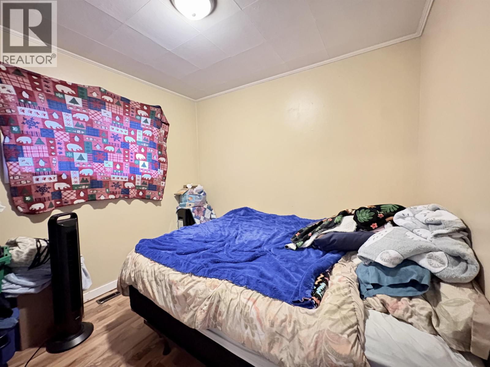 380 MOFFAT STREET - 8