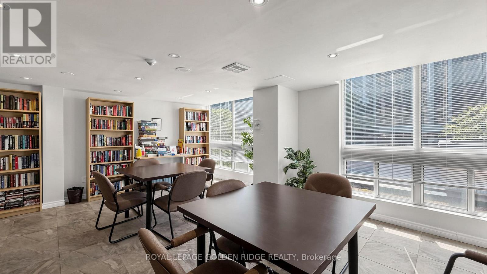 #1003 5 KENNETH AVENUE - 47