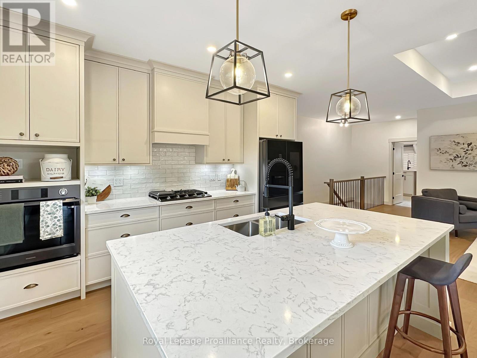 37 DEERVIEW DRIVE - 15