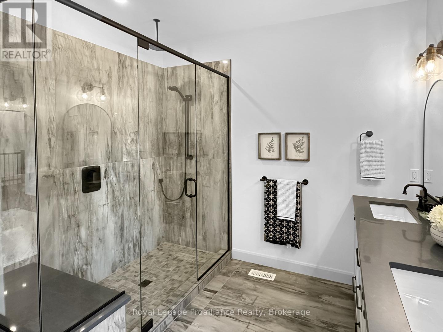37 DEERVIEW DRIVE - 31