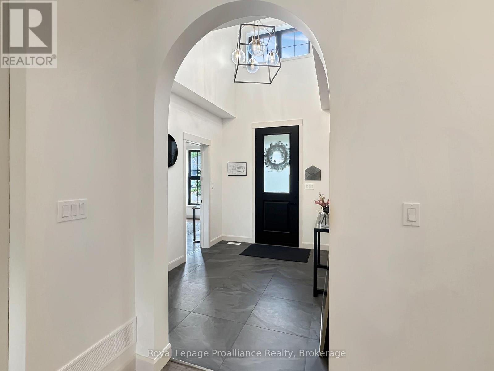 37 DEERVIEW DRIVE - 5