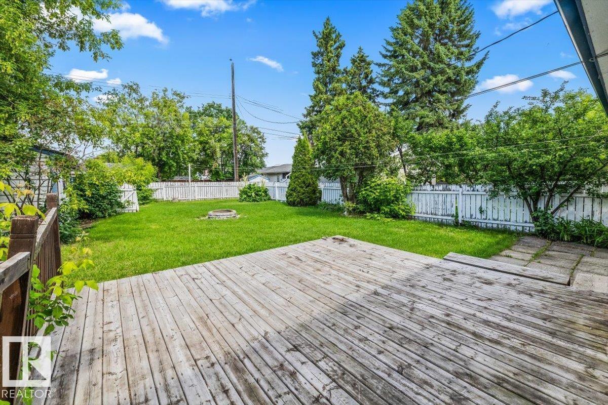 10544 53 AV NW - 34