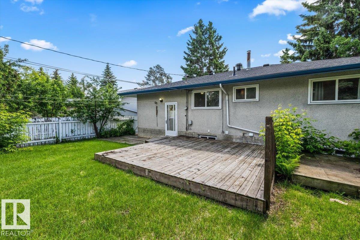 10544 53 AV NW - 35