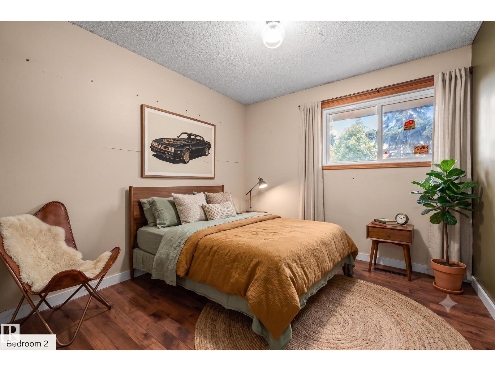 10544 53 AV NW - 21