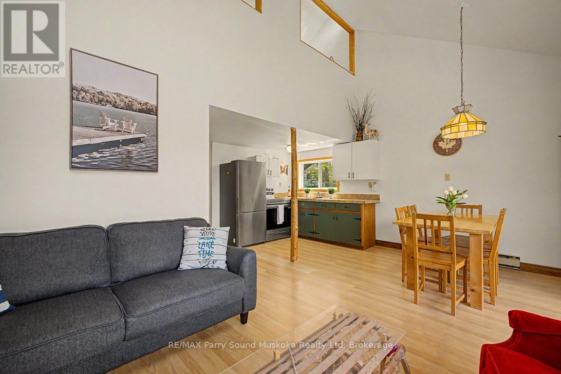 54-56 SHEBESHEKONG ESTATES ROAD S - 19