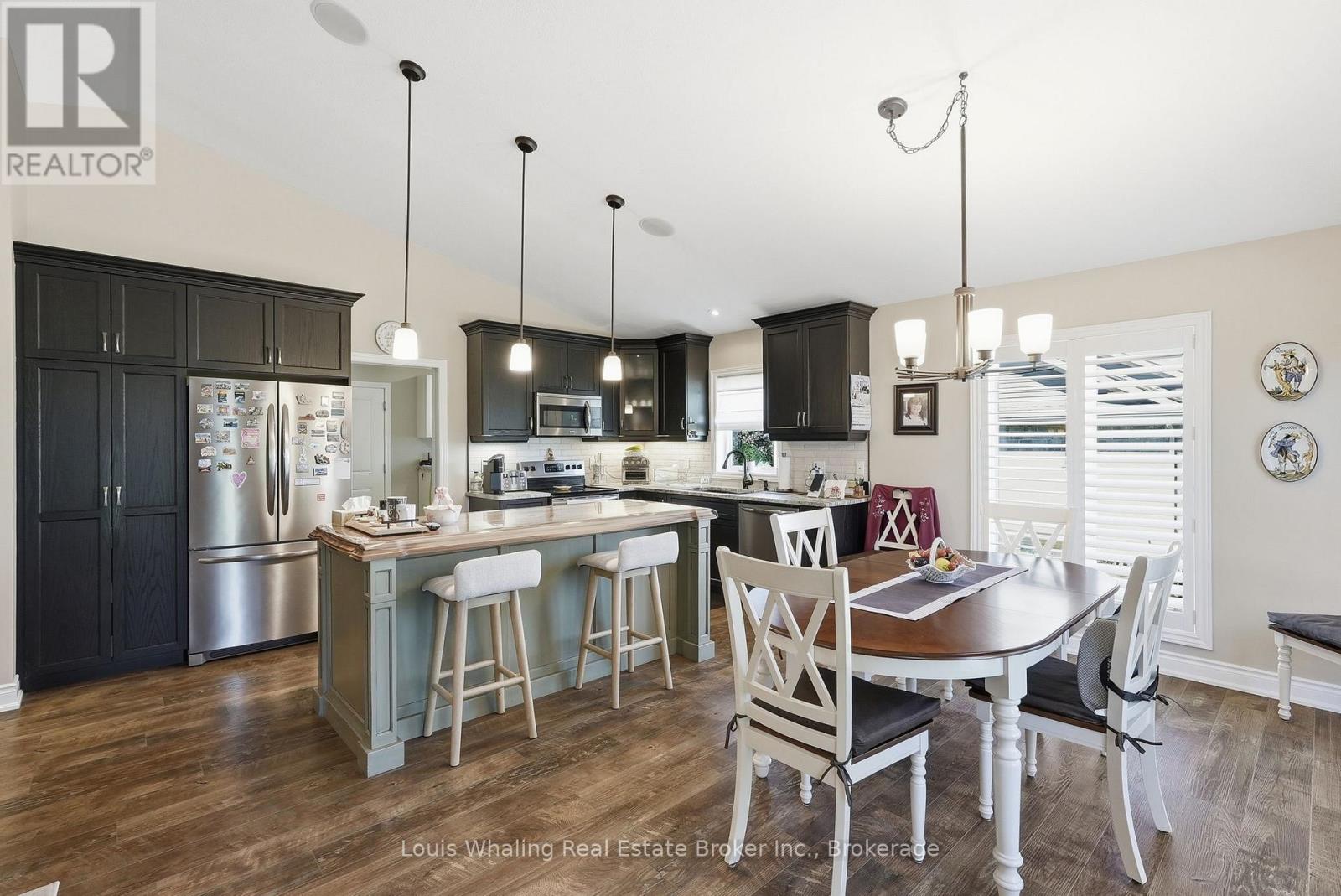 323079 DURHAM ROAD E - 10