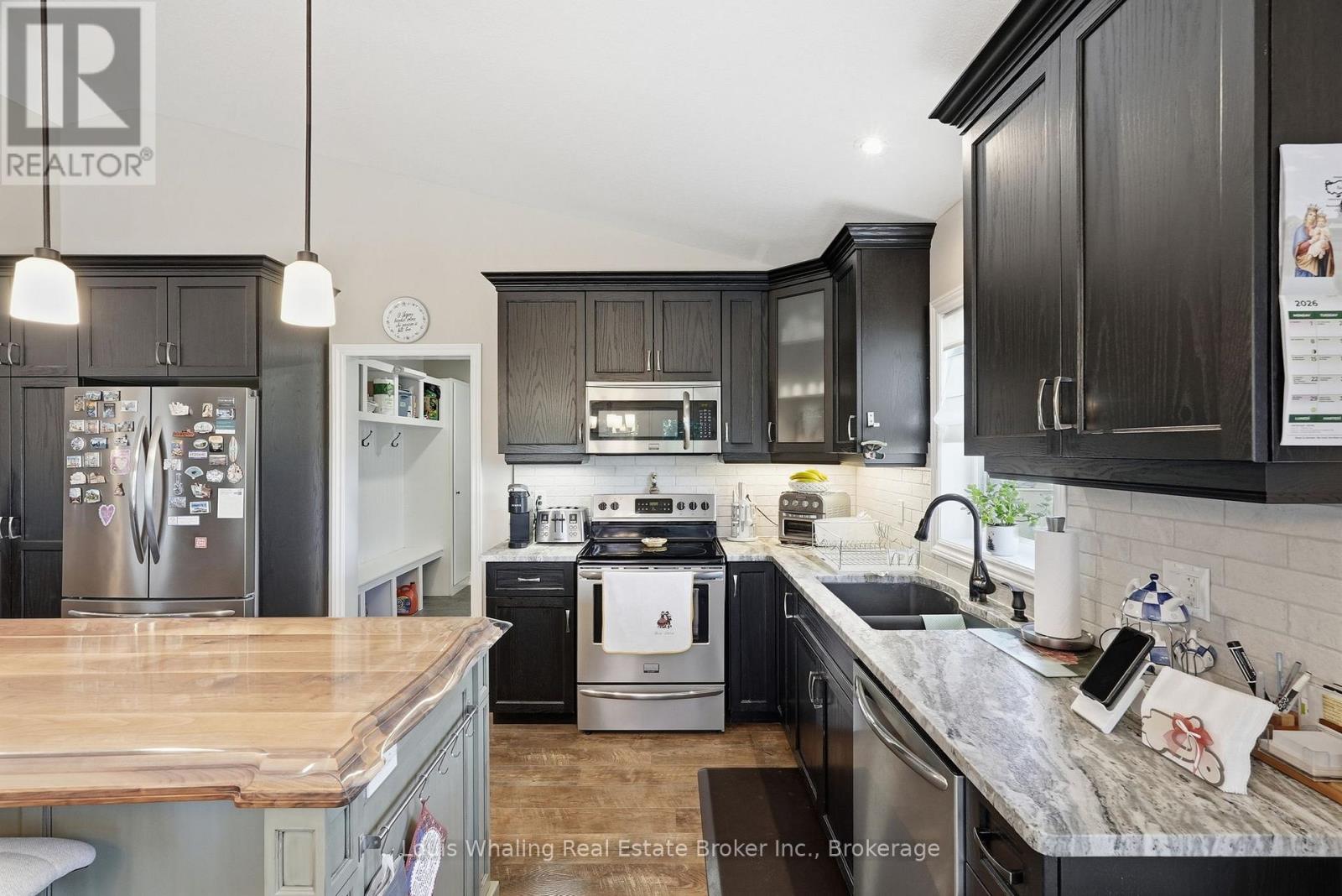 323079 DURHAM ROAD E - 12