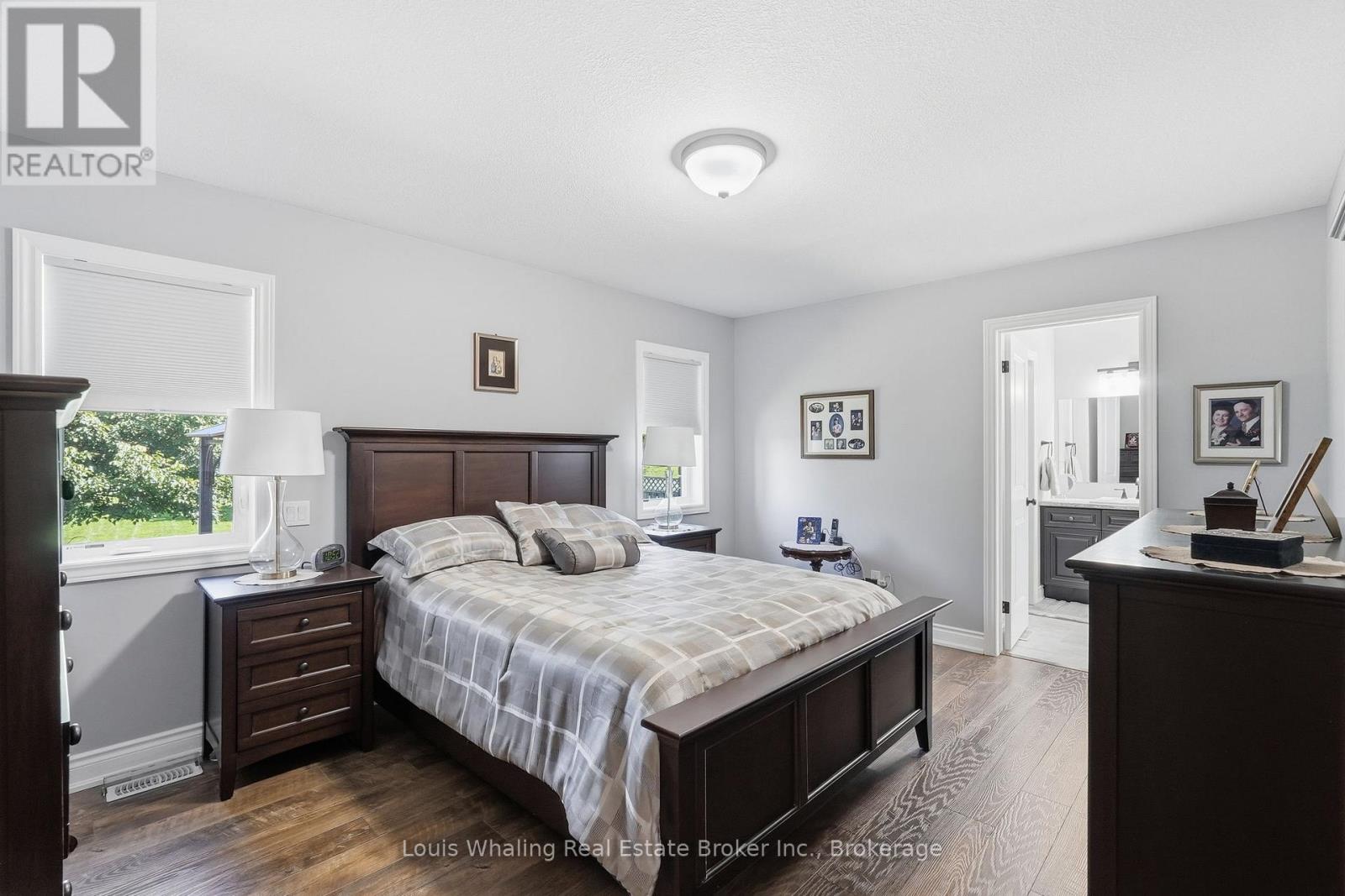 323079 DURHAM ROAD E - 15
