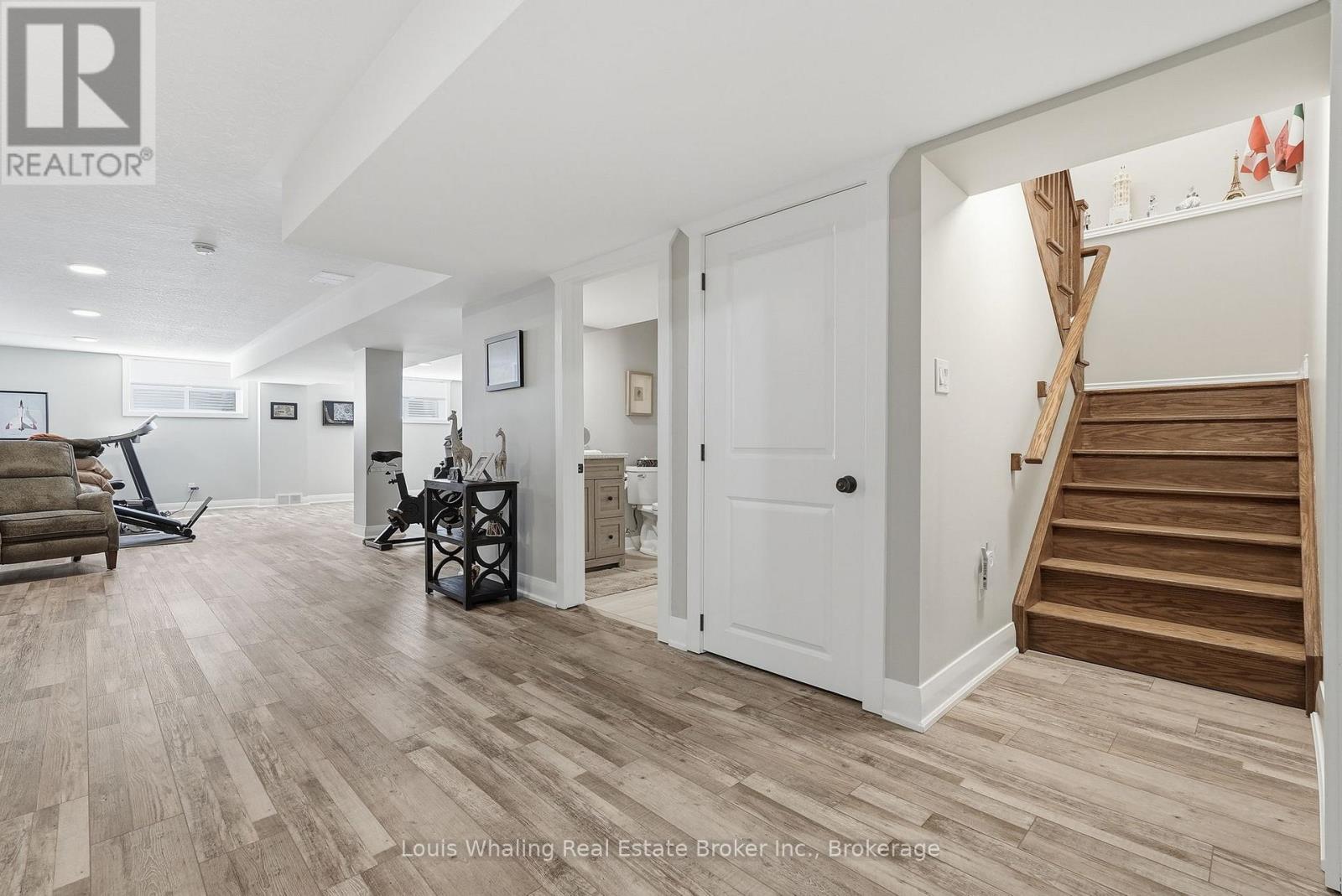 323079 DURHAM ROAD E - 22