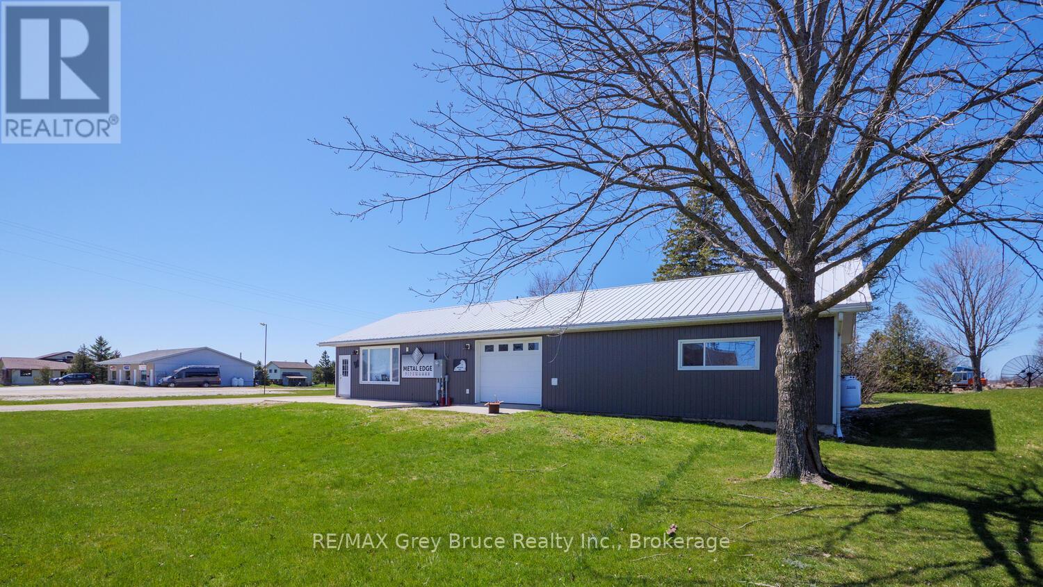 2847 HIGHWAY 6 - 11