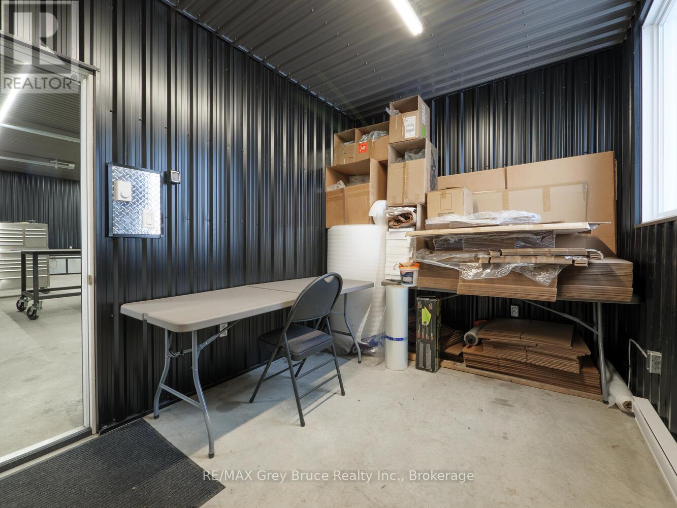 2847 HIGHWAY 6 - 27